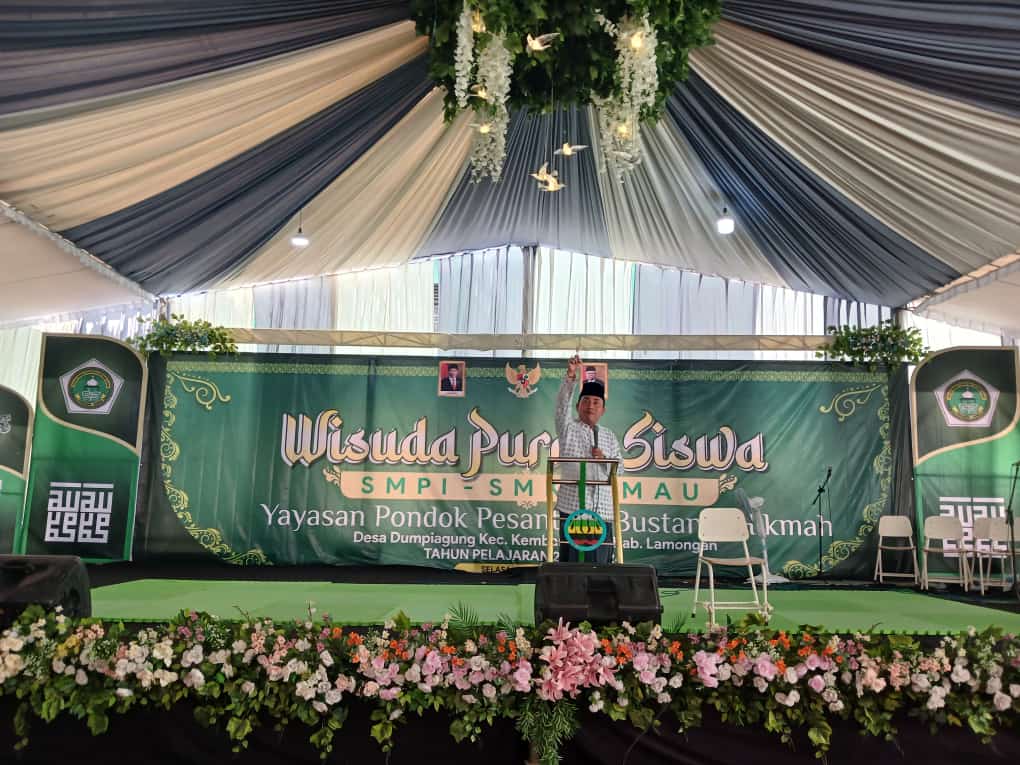 Wisuda Purna Siswa, Yai Wawan Sampaikan Pentingnya Ngaji